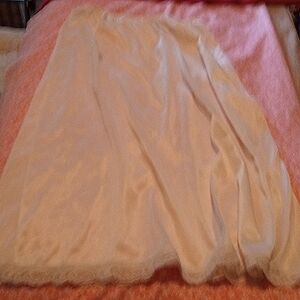 Deena 1/2 Slip beige